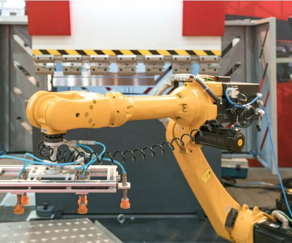 7 Percent Think Their Job Will Become Automated