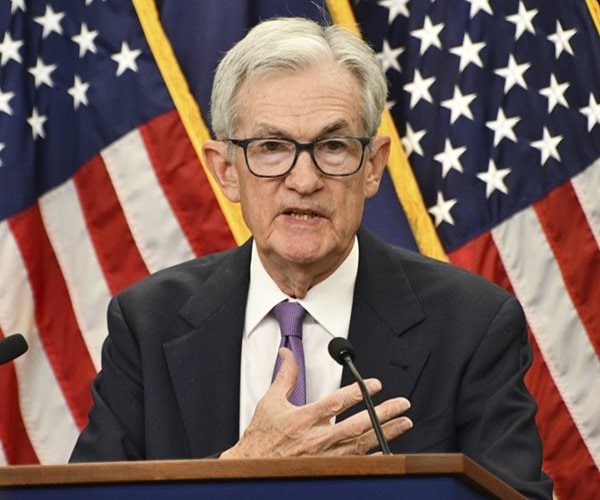 Fed Dissents Could Pose Market, Political Risks