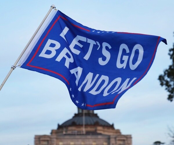 Nearly Every Demographic Abandons Titanic Joe's Capsized Ship