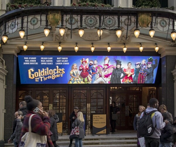  palladium theatre showing goldilocks and the three bears