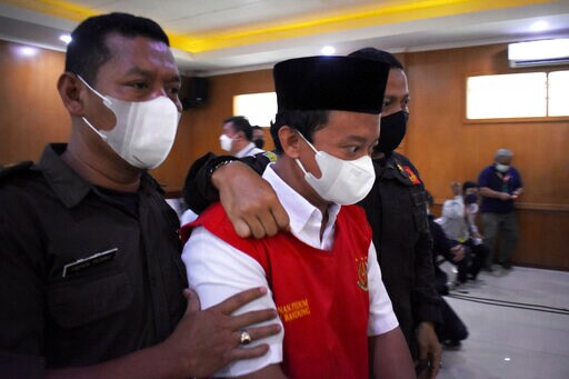 Indonesian Principal Sentenced to Death for Raping 13 Girls