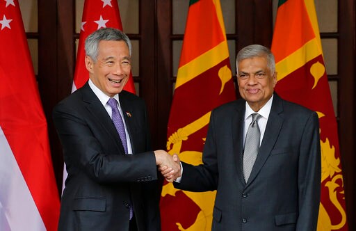 Singapore PM Visits Sri Lanka, Nations OK Free Trade Deal