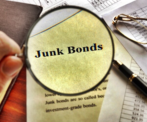 Wall Street Looks to Jumpstart Junk-Debt Deals After Fed Shock