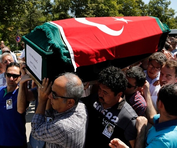 How Social Media Helped Defeat Turkish Coup