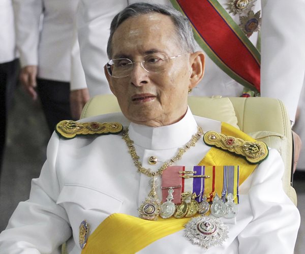 Thai King Bhumibol, World's Longest-Reigning Monarch, Dies