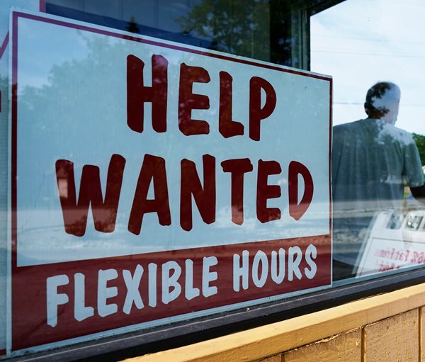 Fewer Americans Apply for Unemployment