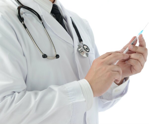 Mandatory Flu Shots Boost Health Worker Vaccinations