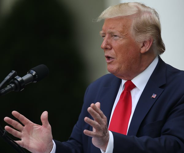 Trump Moves to Revoke Hong Kong Trade Status, Stoking China Rift