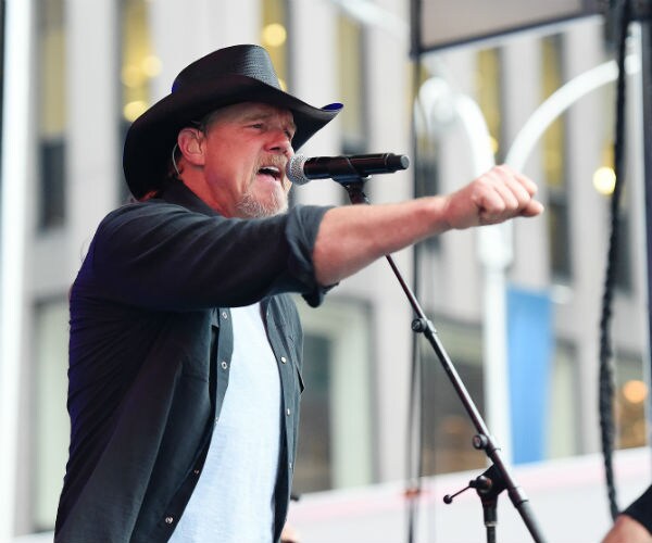 10 Reasons Trace Adkins Could Be President Someday