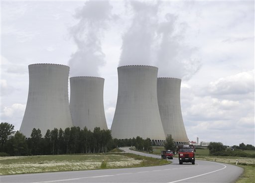 Europe Split Along Lines of Old Iron Curtain by Nuclear Power