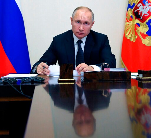 Russia Cuts Size of COVID-19 Vaccine Study, Stops Enrollment