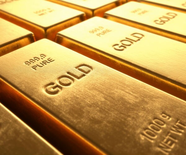 Gold Rises Despite Jobs Data but Remains Set for Weekly Loss