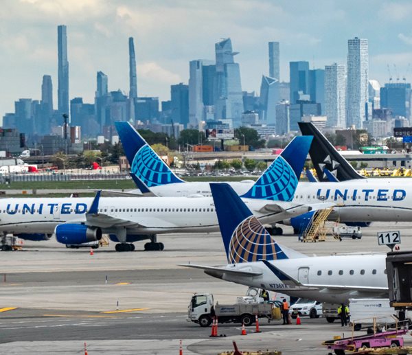 Airlines Suspend Flights Due to Middle East Tensions