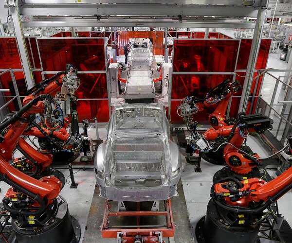 Tesla Passes Ford, Nears GM in Race for Market Value