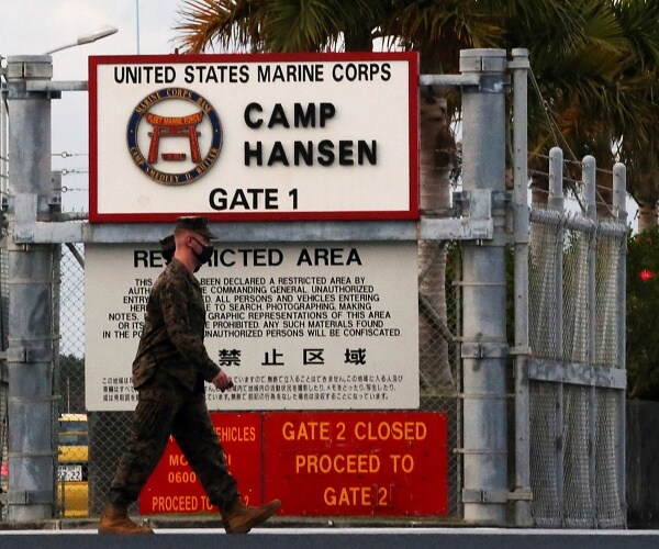 US Tightens COVID Infection Controls at Bases in Japan as Cases Surge