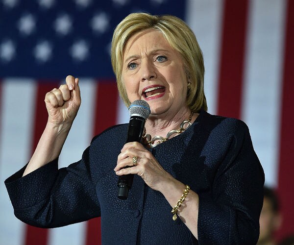 Poll: Hillary Leads Trump in Wisconsin 