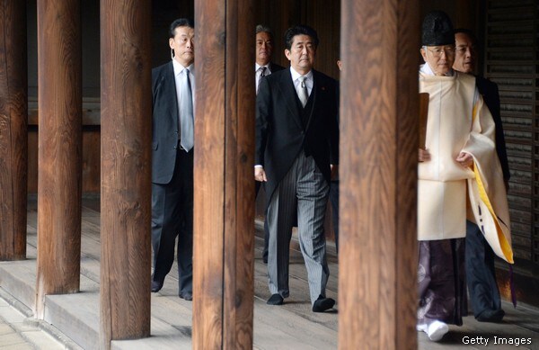 US, China Criticize Japan's Abe for Visiting War Dead Shrine