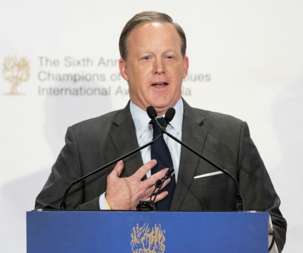 Sean Spicer: 'Congress Needs to fix What's Going on at the Border'