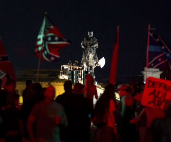 New Orleans Takes Down 3rd Confederate-era Monument