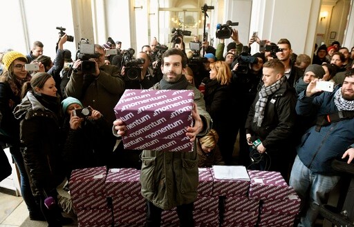 Hungary: Group Which Led Olympic Bid Retreat Enters Politics