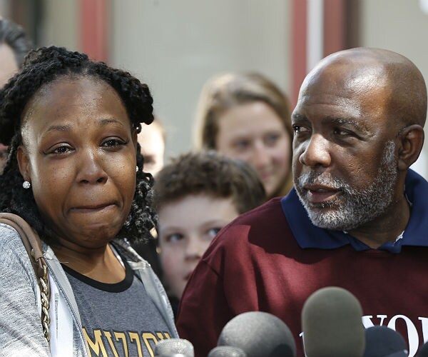 LA Man Walks Free After He's Exonerated in 1984 Murder