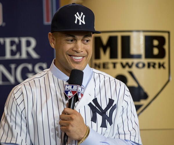 Jeter Town Hall: Season-Ticket Holders Let New Miami Marlins Owner Know They're Unhappy