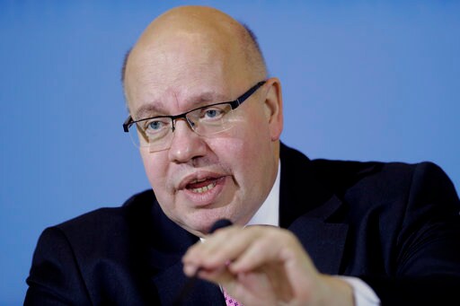 German Economy Minister Heads to US with Trade war Looming