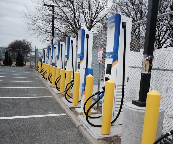 Biden Pushes Electric Vehicle Chargers as Energy Costs Spike