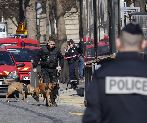 Letter Bomb Explodes at France Office of IMF, Injuring 1