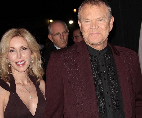 Alzheimer's Caregiver Dilemmas Shared by Glen Campbell's Widow