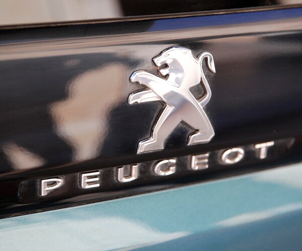 logo of french automaker peugeot