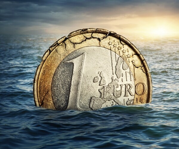 Investors Ask If ECB Has Will and Means to Save Euro From Italian Turmoil