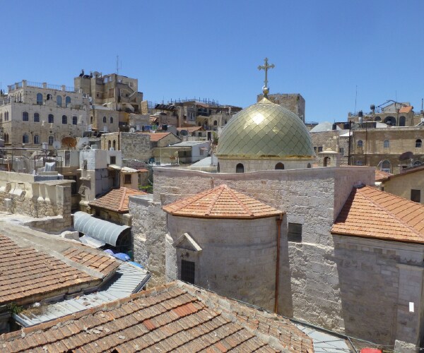 Christian Communal Life vs. Communism 