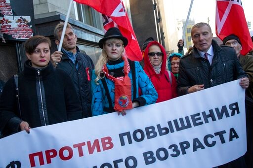 Russian Lawmakers Vote to Back Controversial Pension Bill