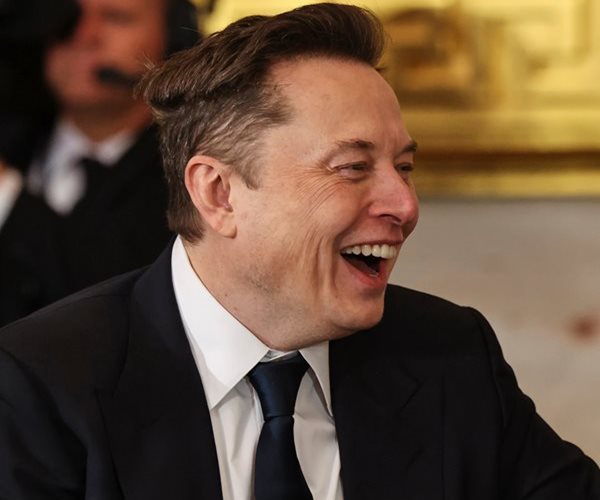 Musk Revives AI Version of Video-Sharing App Vine 