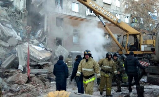 Russia: 4 Dead in Apartment Collapse, Apparent Gas Explosion