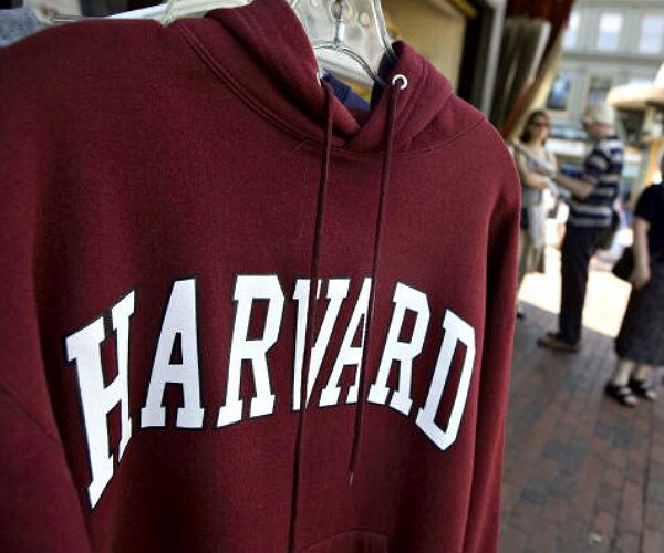 Harvard Upholds Restrictions on All-Male Social Clubs