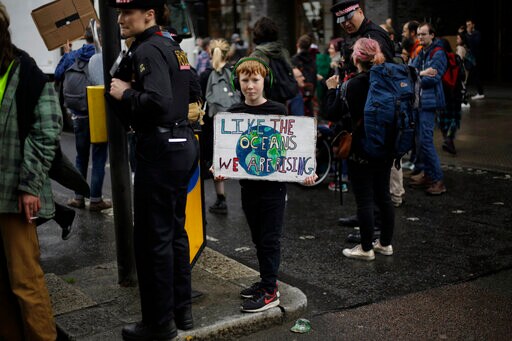 London Climate Protesters Say They Will End Their Blockades