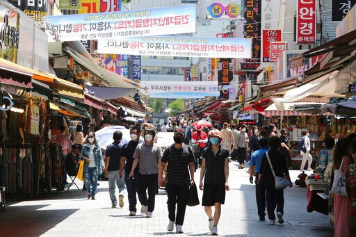 Asia Today: S. Korean Cases Rise, Beijing Outbreak Stable