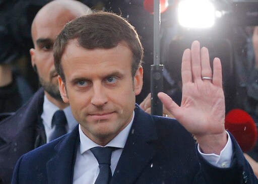 French Campaign Revs up with Rival Rallies, May Day Marches