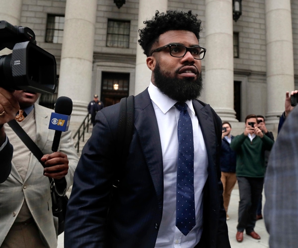 Ezekiel Elliott Suspension Reinstated; Cowboys Star to Miss 6 Games