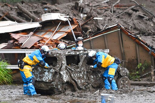 Japan's Leader Pushes Rescue after Deadly Mudslide Hits Town