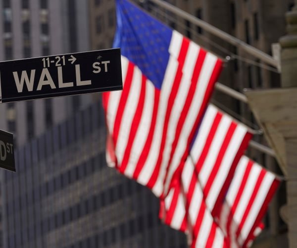 Wall Street Points Higher Ahead of Inflation Data, Earnings