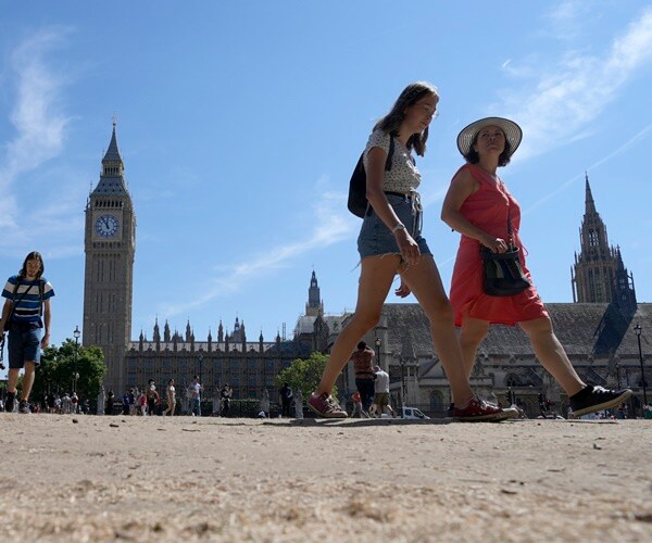 'Extreme' Weather Warning in Force in Britain as New Heatwave Hits
