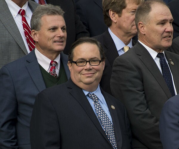 Texas Gov. Abbott Wants Farenthold to Cover All Special Election Costs
