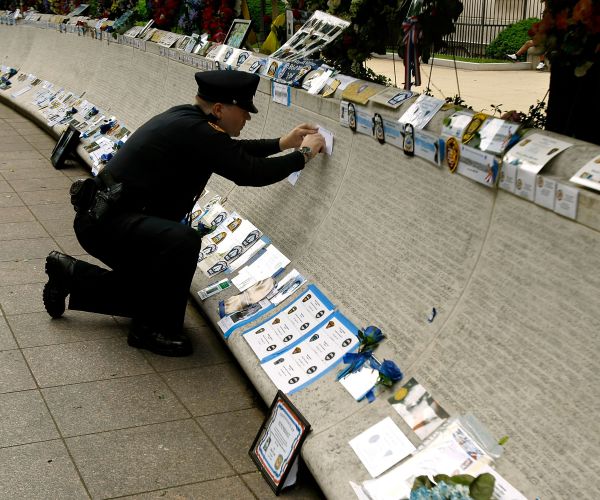 Memphis Police Officer Killed: Suspect ID'd, Manhunt Begins