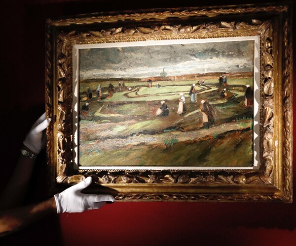 Van Gogh's Landscape 'Fishing Net Menders in the Dunes' Sells For $8.27M at Auction in Paris