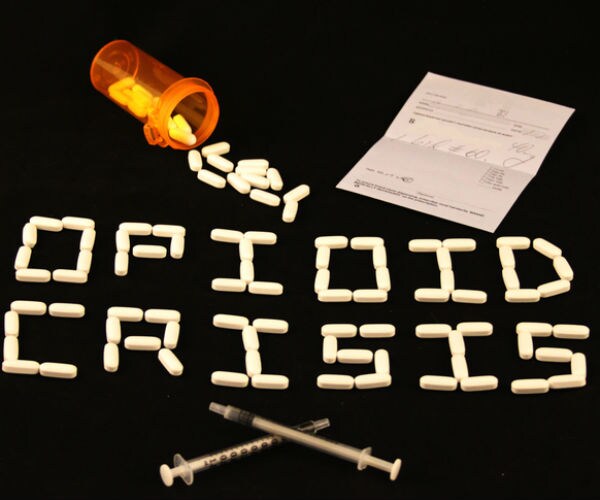 US Charges Hundreds in Healthcare Fraud, Opioid Crackdown
