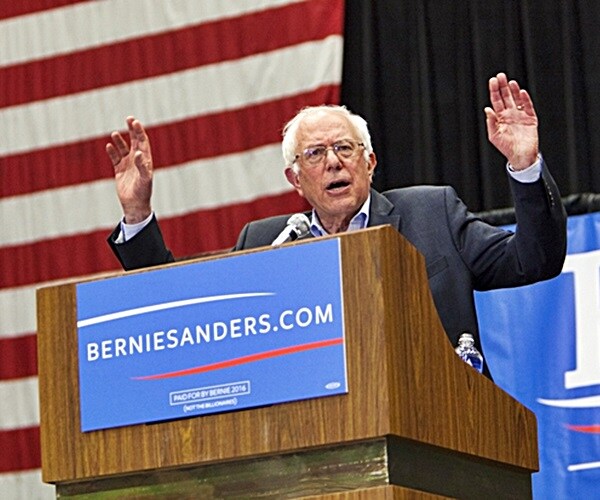 Gundlach Blames Sanders for Plunge: 'Dark Side of Momentum Investing'