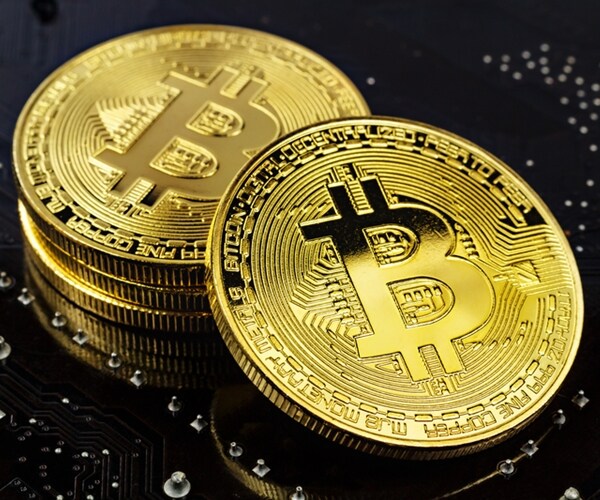 Bitcoin Drops to Lowest in a Month as 2018's Agony Keeps Going